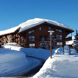 https://premium-les-alpages-de-chantel.hotels-rhonealpes.com